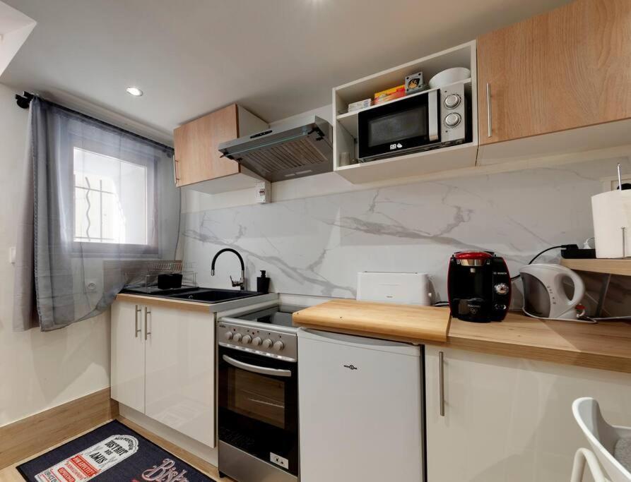 Ღurban Cocon Parking Centre Historique Apartment มาโนสก์ ภายนอก รูปภาพ