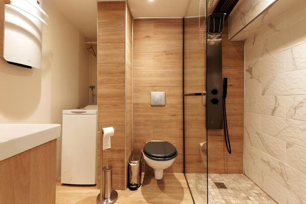 Ღurban Cocon Parking Centre Historique Apartment มาโนสก์ ภายนอก รูปภาพ